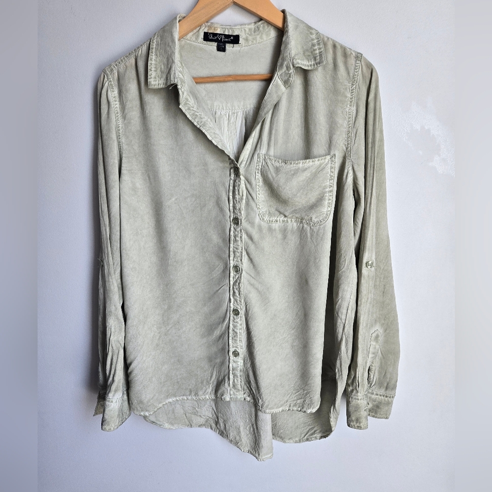 VELVET HEART Sage Green Button-Up Rayon Top